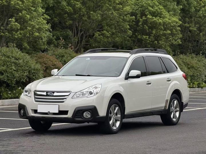2013 2.5i Luxury