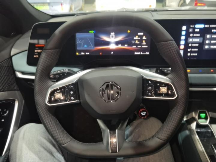 MG7 2025 1.5T 300 DCT photo 6