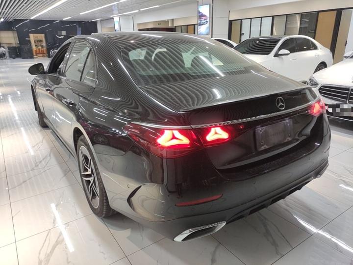 E-Class Imported 2024 E 260 Sport photo 4
