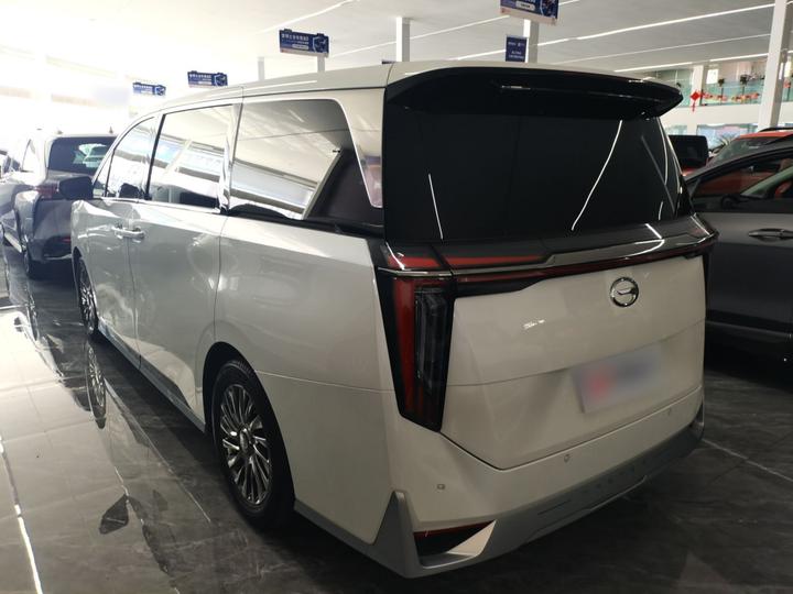 GAC Trumpchi M8 2023 400T Flagship photo 4