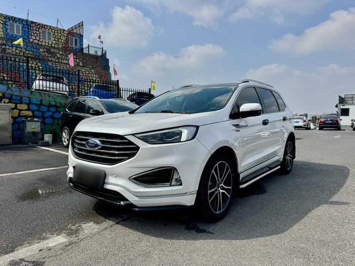 Edge 2020 EcoBoost 245 RWD 7-Seater