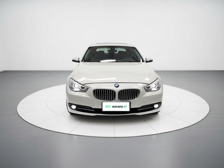 5 SeriesGT 2015 528i Leading photo 2