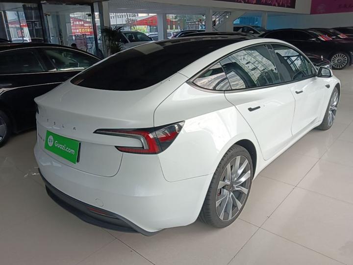 Model 3 2023 RWD photo 6