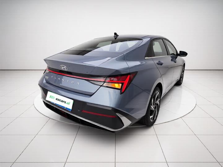 Elantra 2023 1.5L CVT LUX Premium photo 6