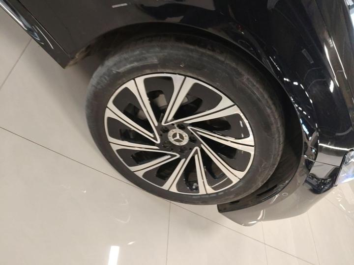 E-Class 2024 E 300 L Luxury photo 8