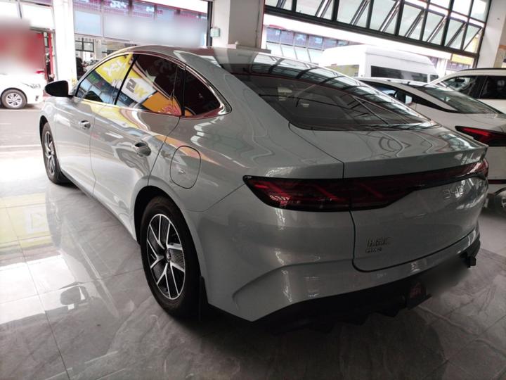 Qin L 2024 DM-i 120KM Leading photo 4