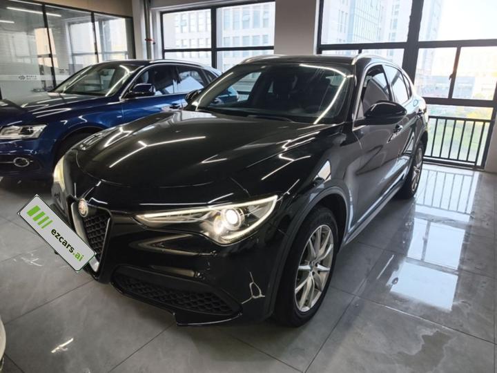 Alfa Romeo Stelvio 2017 2.0T 200HP Luxury