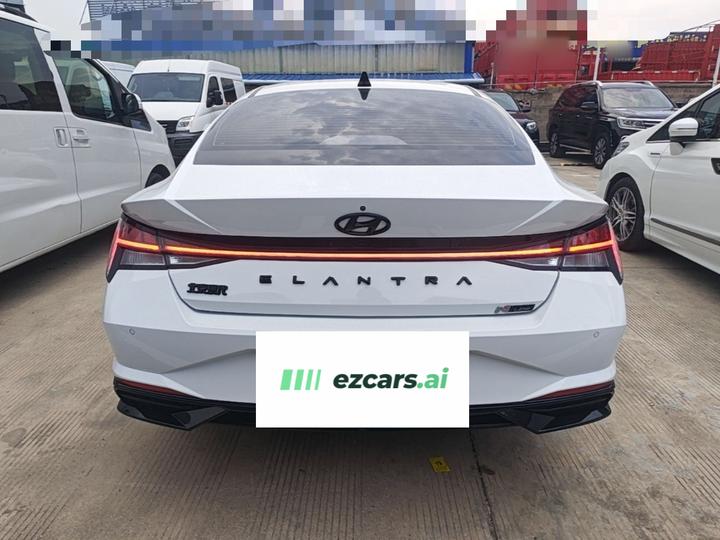 Elantra 2022 1.5L CVT LUX Premium photo 5