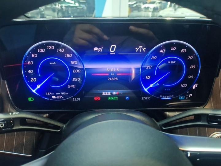 EQE SUV 2024 500 4MATIC photo 3