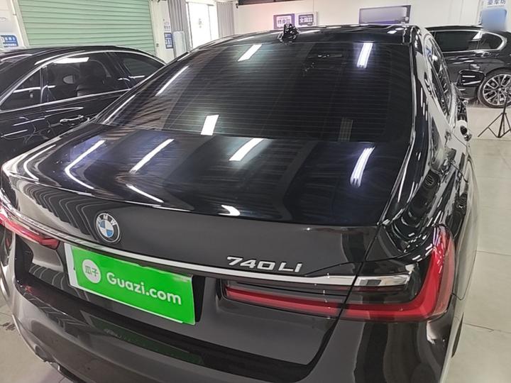 7 Series 2019 Facelift 740Li Exclusive M Sport Package photo 3