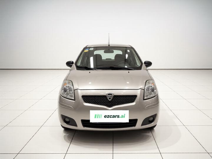 2010 1.0L MT Comfort photo 2
