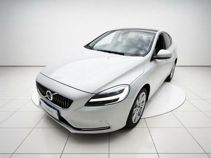V40 2017 T3