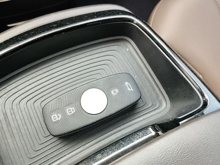 iMAX8 2023 400TGI Comfort photo 8