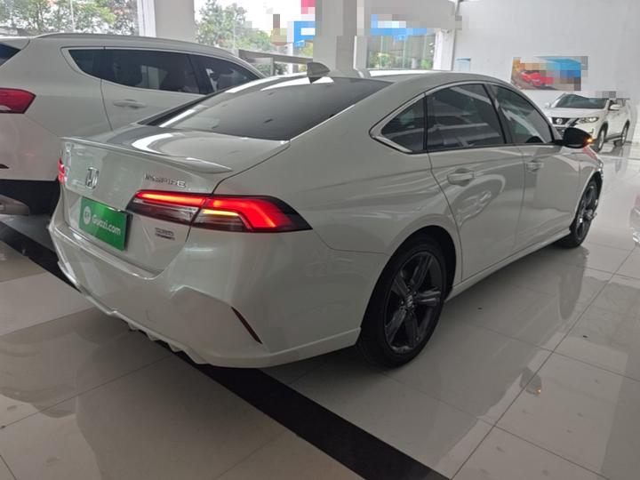 2025 260TURBO Elite photo 4