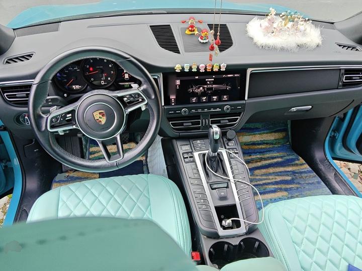 2020 Macan 2.0T photo 5