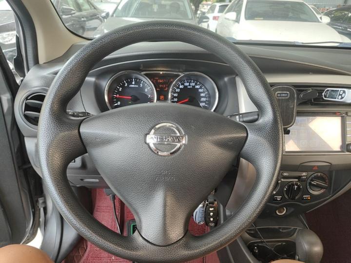2015 1.6XE CVT Comfort photo 6
