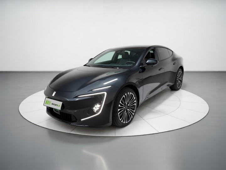 12 2023 650 AWD GT