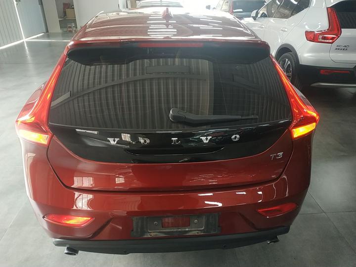 V40 2018 T3 photo 3