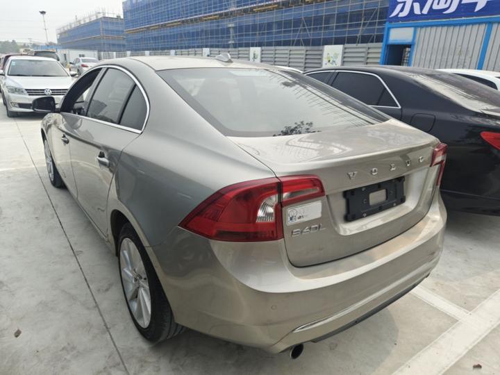 S60 2015 S60L 2.0T photo 4