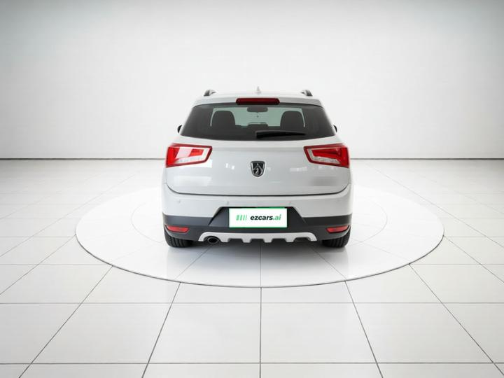 560 2015 1.8L MT Elite photo 5