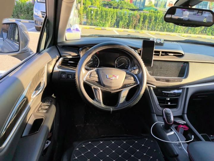 XT5 2018 25T Luxury photo 7