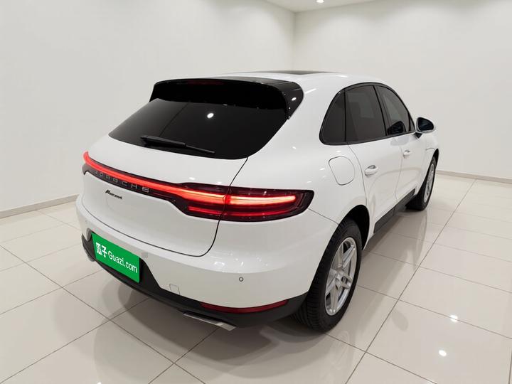 2018 Macan 2.0T photo 6