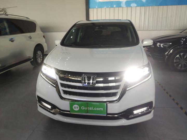 Elysion 2019 2.0L Hybrid Luxury photo 2