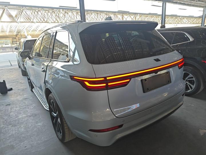 Li Auto ONE 2020 EREV 6-Seater photo 4
