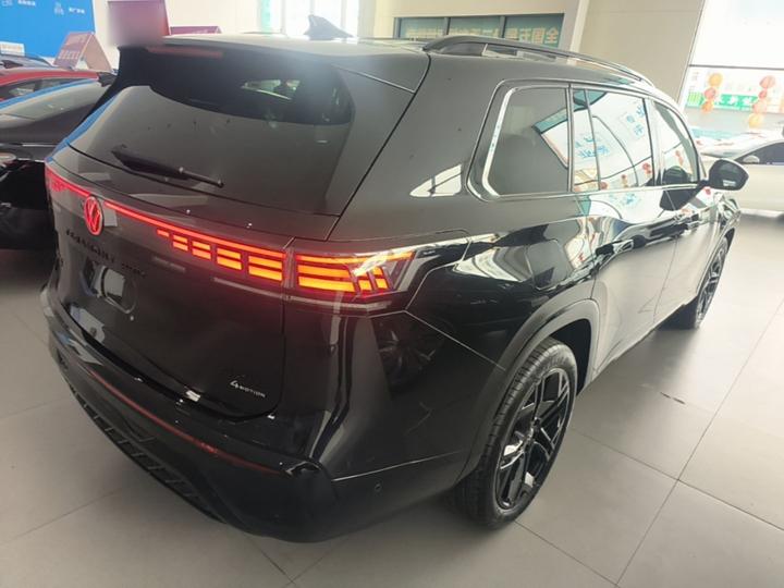 2025 Teramont Pro 450TSI AWD photo 4