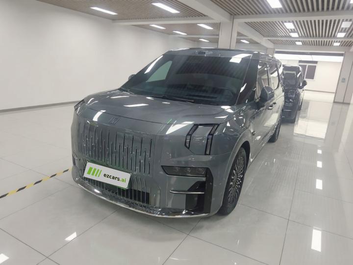 009 2024 7-Seater AWD 108kWh