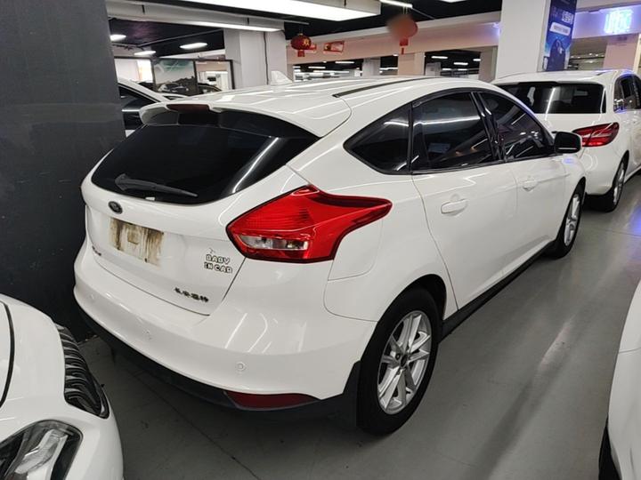 Focus 2017 Hatchback 1.6L AT Fashion photo 4