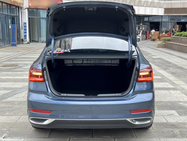 Escort 2021 1.5L AT photo 8