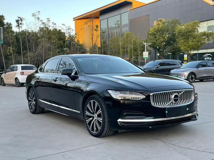S90 2023 B5 Luxury photo 3