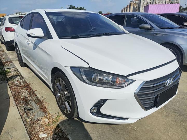 Elantra 2016 1.6L AT Smart Elite photo 3
