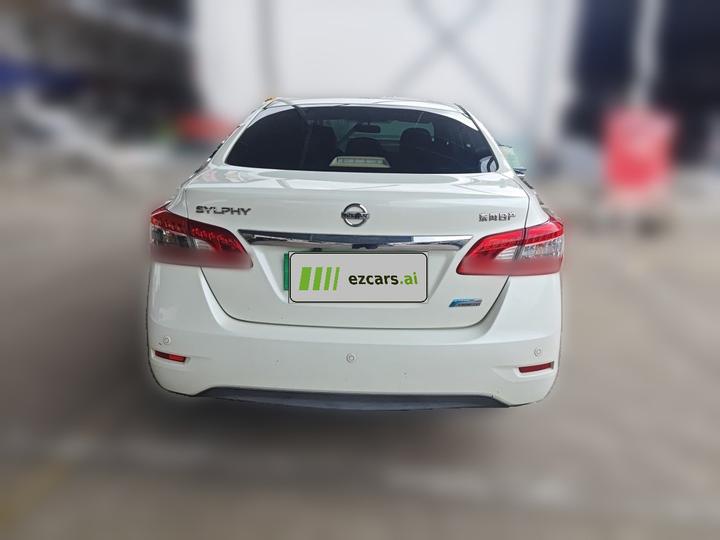 Sylphy 2014 1.6XV CVT Exclusive photo 3