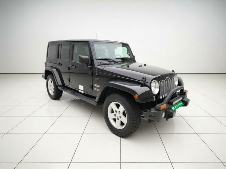 Wrangler 2015 2.8TD Sahara 4-Door Comfort photo 3