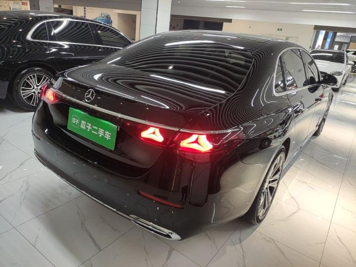 E-Class 2026 E 300 L Luxury photo 4