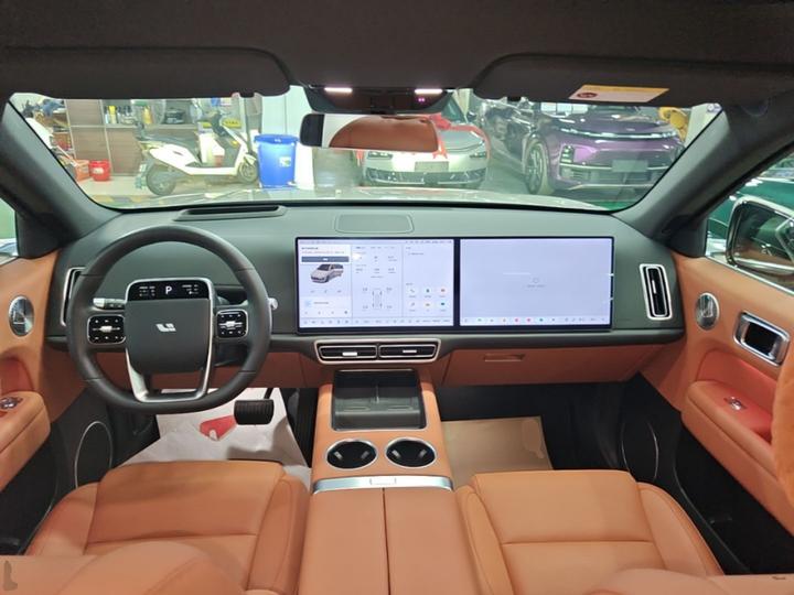 Li Auto L6 2025 Max Smart Refresh Edition photo 5