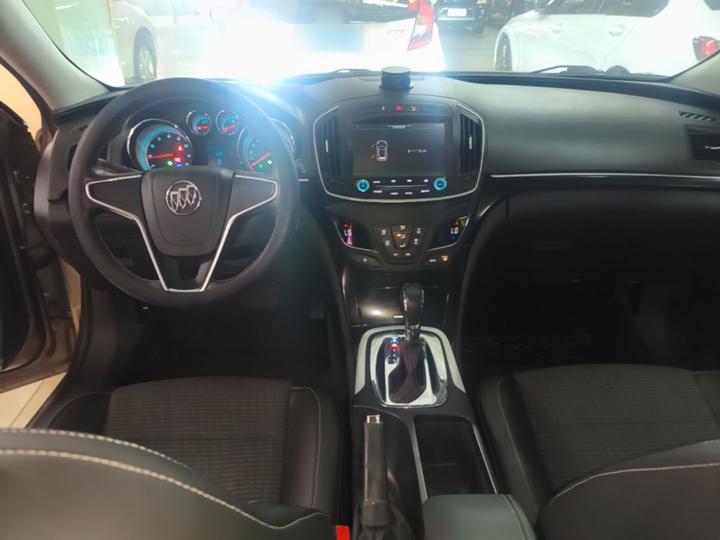 Regal 2015 1.6T Leading Tech photo 5