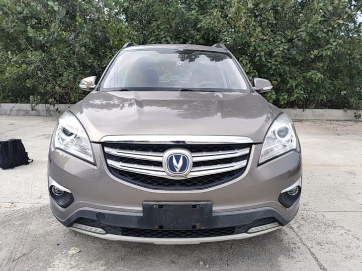 CS35 2016 1.6L MT Luxury IV photo 2