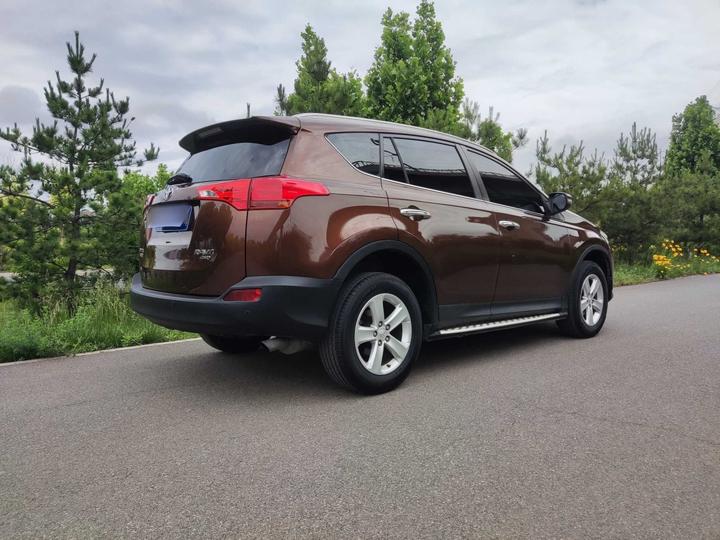 RAV4 2013 2.0L CVT AWD photo 5