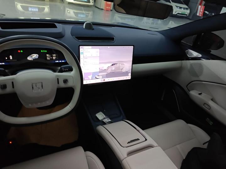 007 2024 AWD 100kWh photo 8
