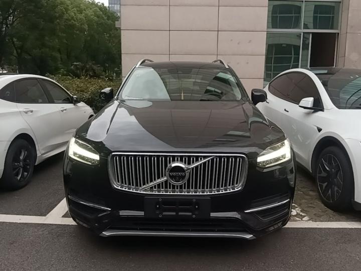 XC90 2018 T6 7-Seater photo 2