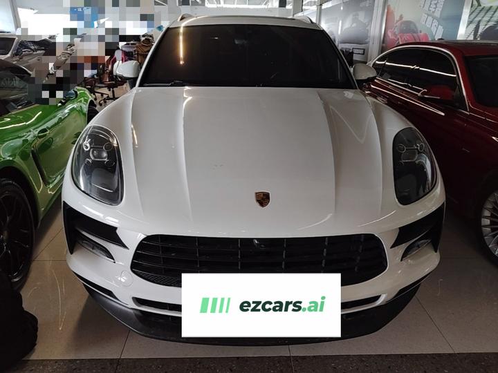 2018 Macan 2.0T photo 2