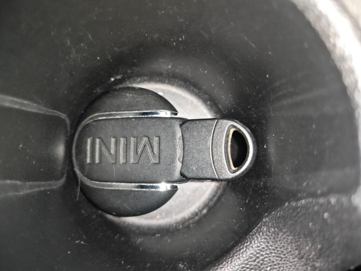 2018 1.5T ONE PLUS 5-Door photo 8