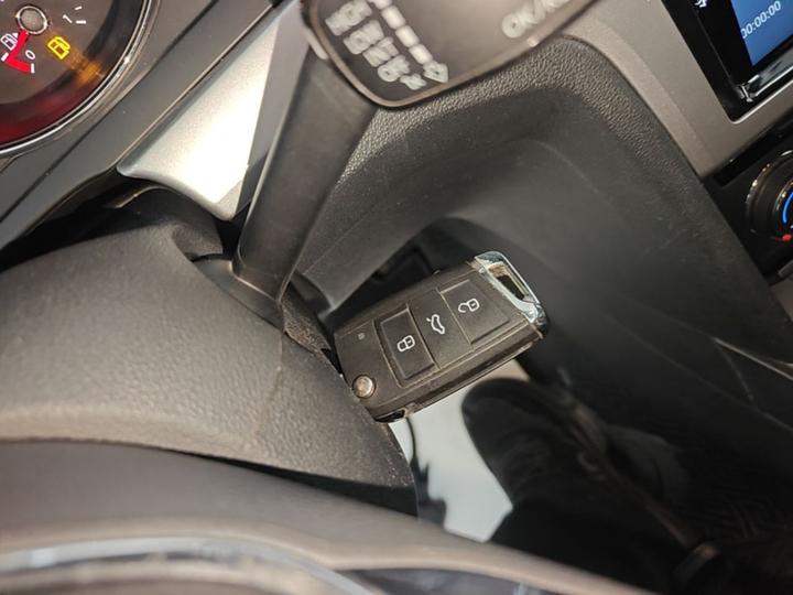 Lamando 2018 230TSI DSG photo 8