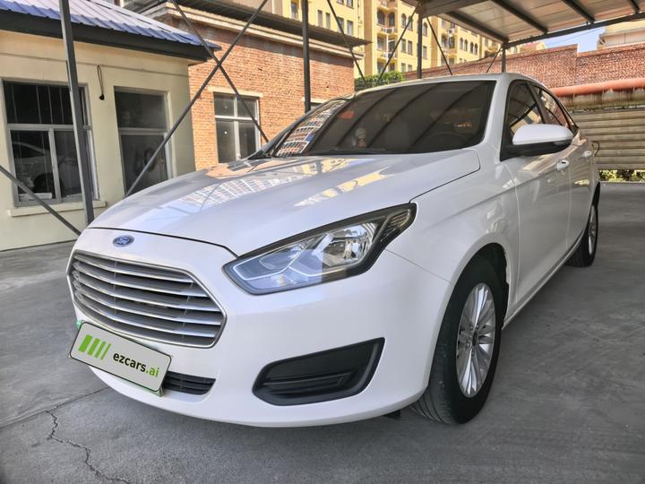 Escort 2017 Facelift 1.5L MT Comfort