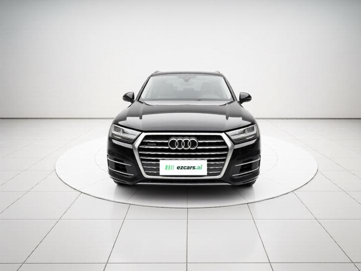 Q7 2019 55 TFSI Tech photo 2
