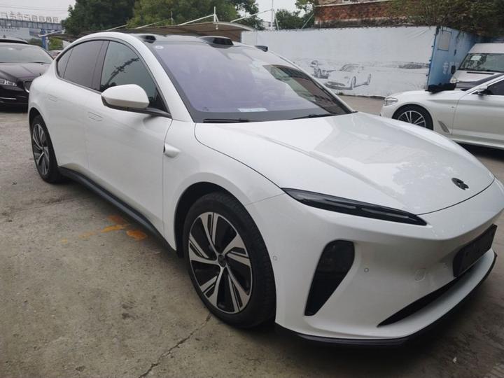 ET5 2022 75kWh photo 3