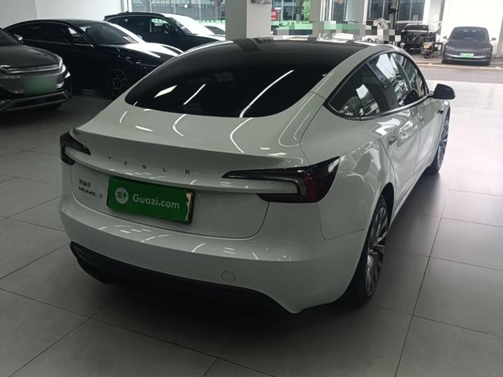Model 3 2023 RWD photo 6